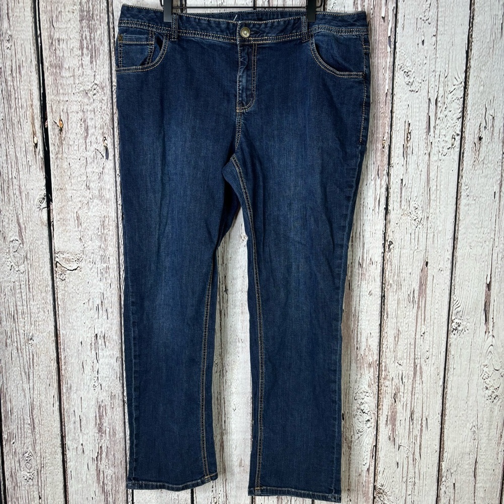 Lane Bryant Plus Size 18 Straight Leg Jeans Mid Rise Medium-Dark Wash Pockets